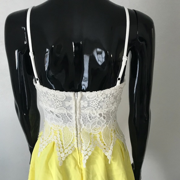 Jumper - Picture 2 of 3